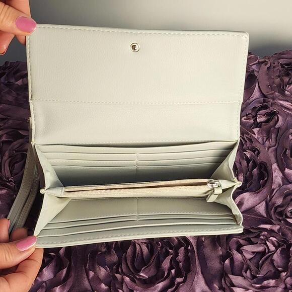 CACHAREL- Iris light Gray Women's Wristlet/Clutch Wallet - Picture 5 of 5